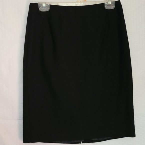 Ann Taylor Black skirt - Picture 2 of 4